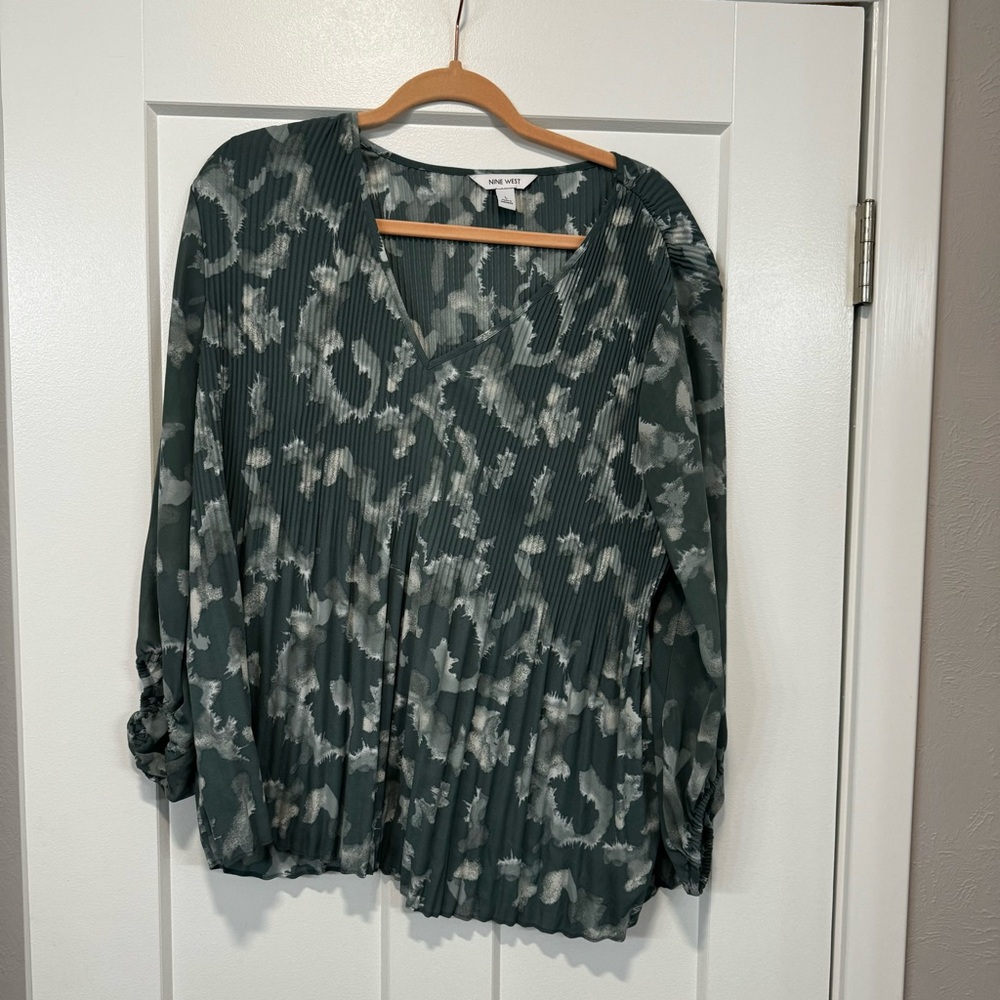 Green Patterned Women's Top